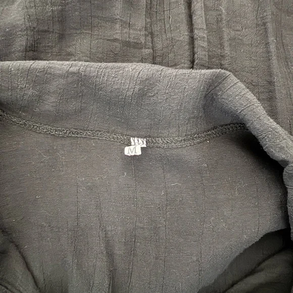 Black Summer Linen High Low Oversized Button Down Tee Size Medium - Picture 7 of 7